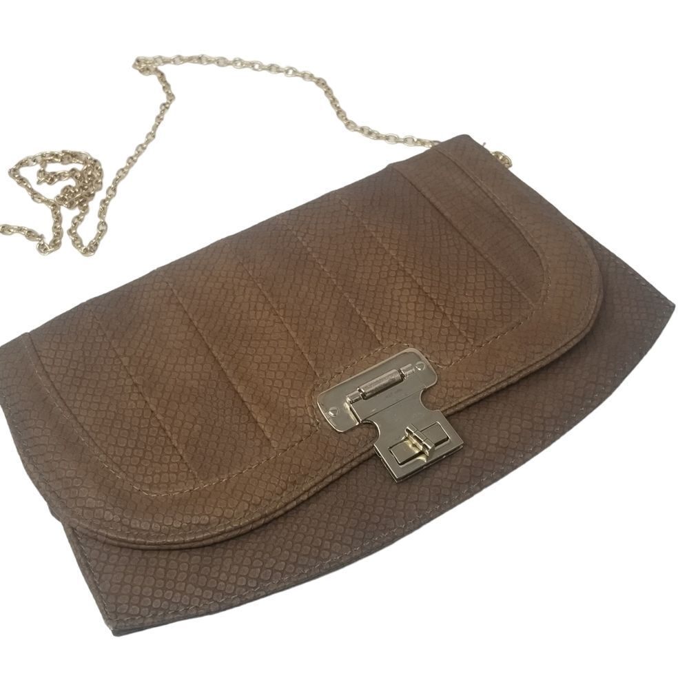 MIZTIGUE BROWN CROSSBODY BAG WITH GOLD CHAIN HANDLE.